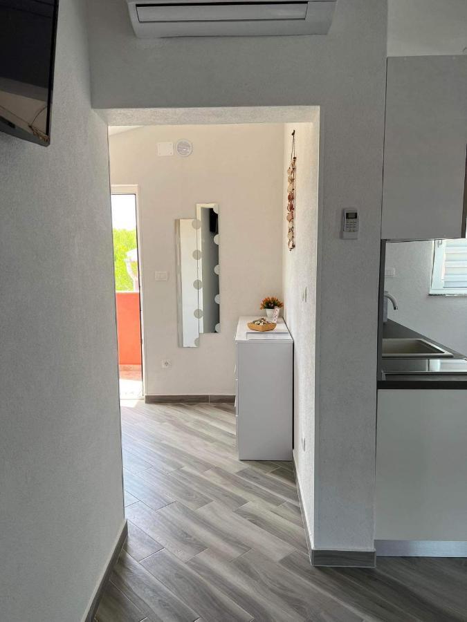 Apartment ˝Soleil˝ Vir Exterior foto
