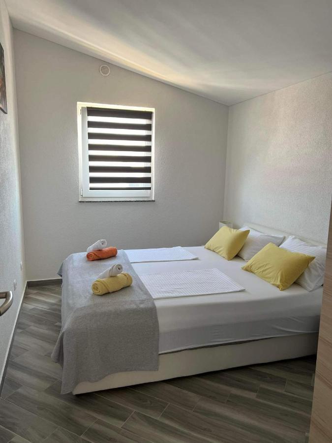 Apartment ˝Soleil˝ Vir Exterior foto
