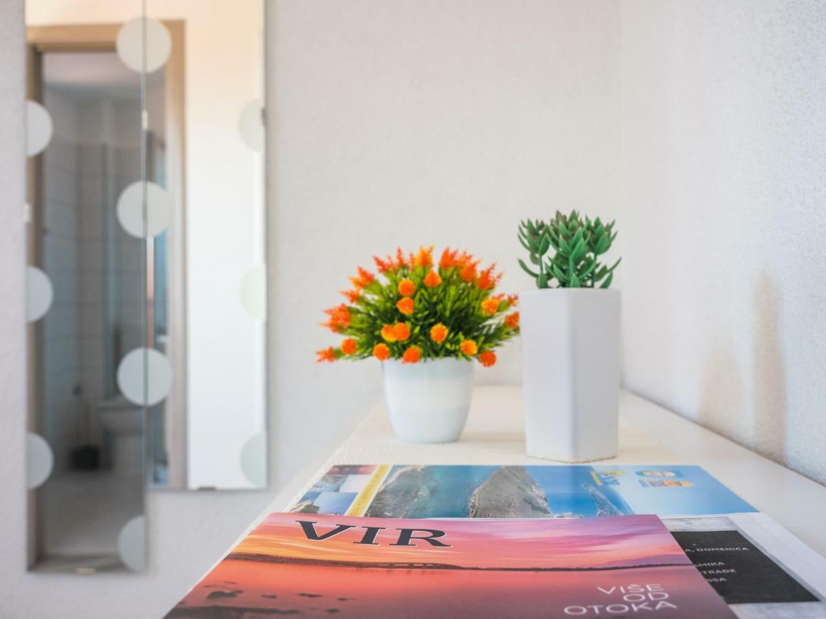 Apartment ˝Soleil˝ Vir Exterior foto