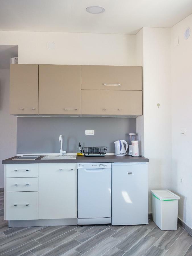 Apartment ˝Soleil˝ Vir Exterior foto